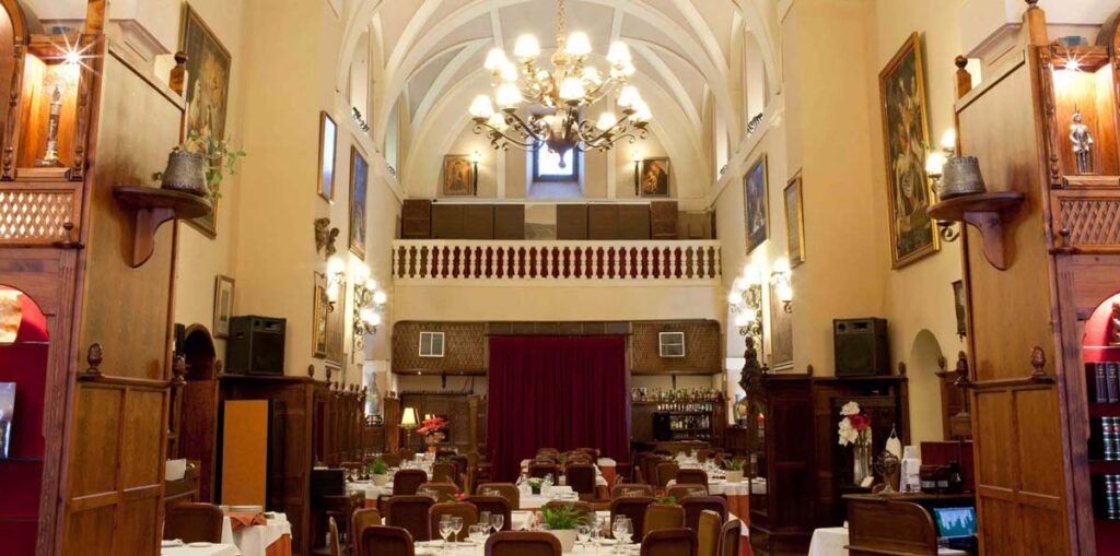 elisa-larrain-una-mirada-constructiva